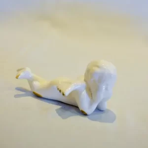 Anjo Branco Deitado